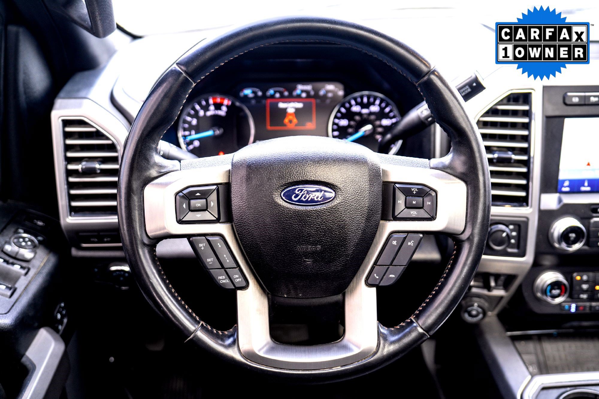 Used 2021 Ford F450 Platinum w/ FX4 Off-Road Package image 23