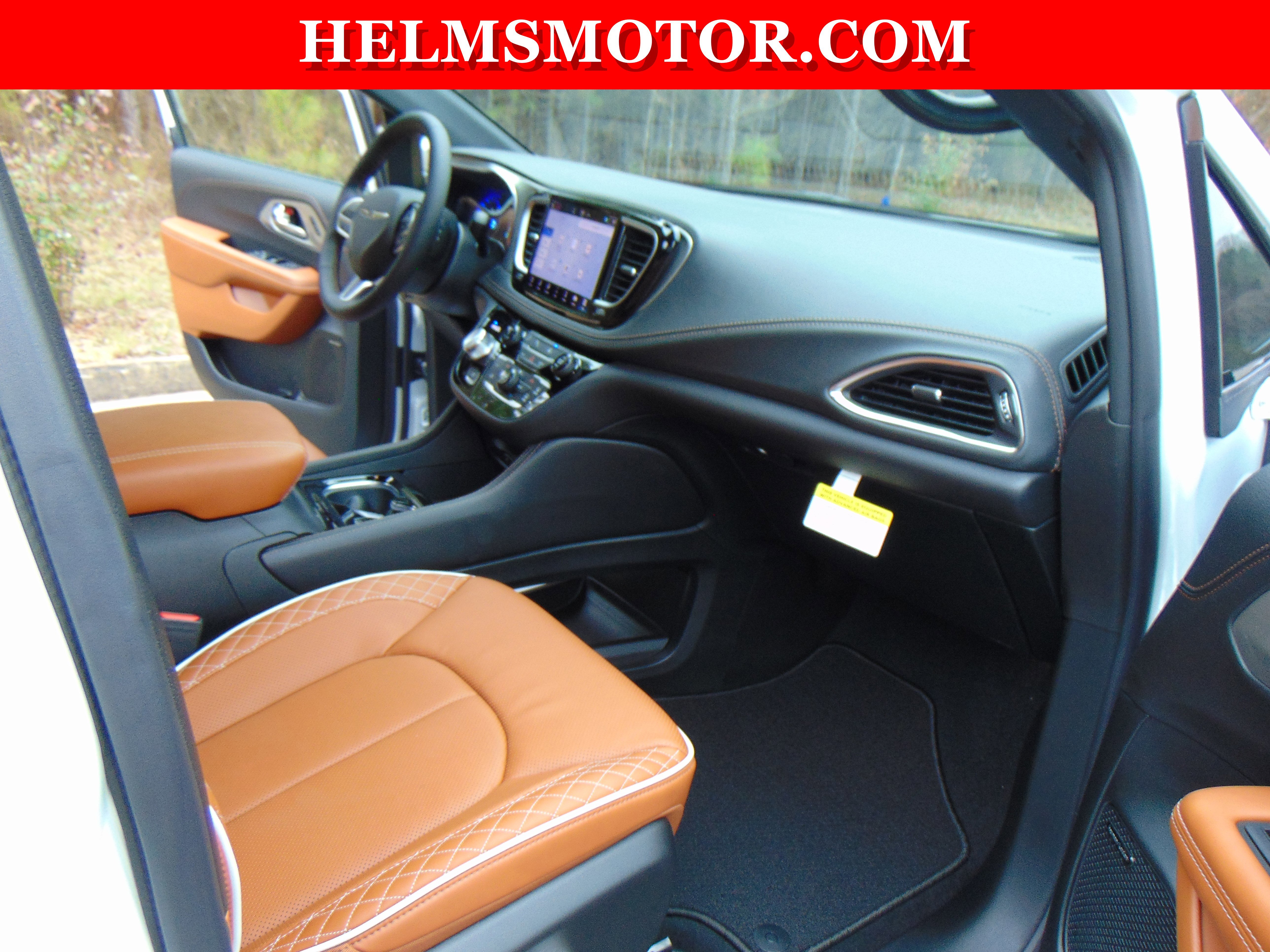 New 2026 Chrysler Pacifica Pinnacle image 49