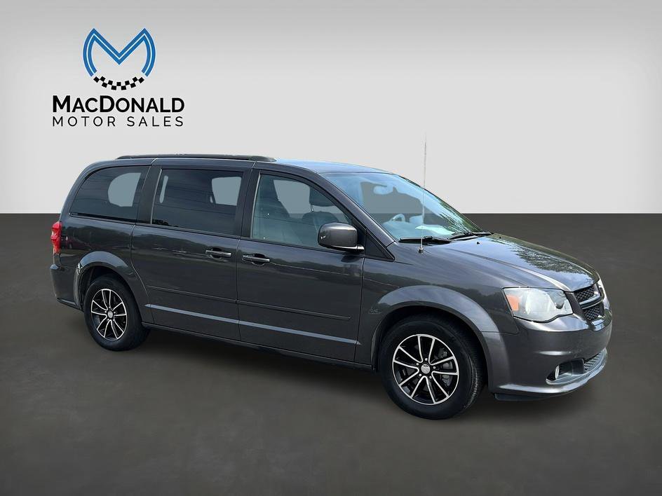 Used 2017 Dodge Grand Caravan GT image 1