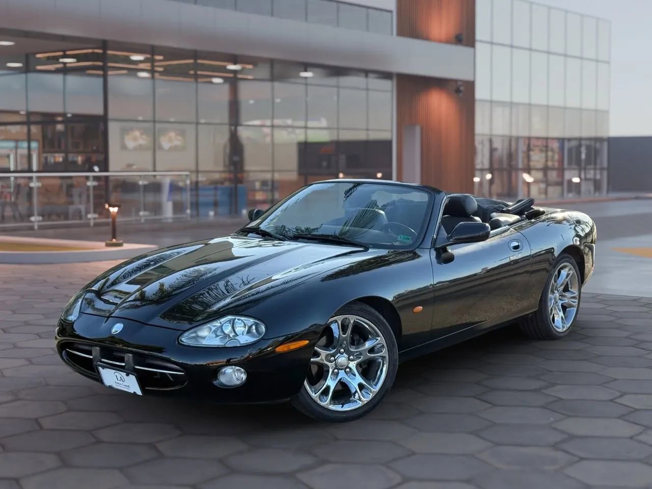 Used 2004 Jaguar XK8 Convertible RWD image 2