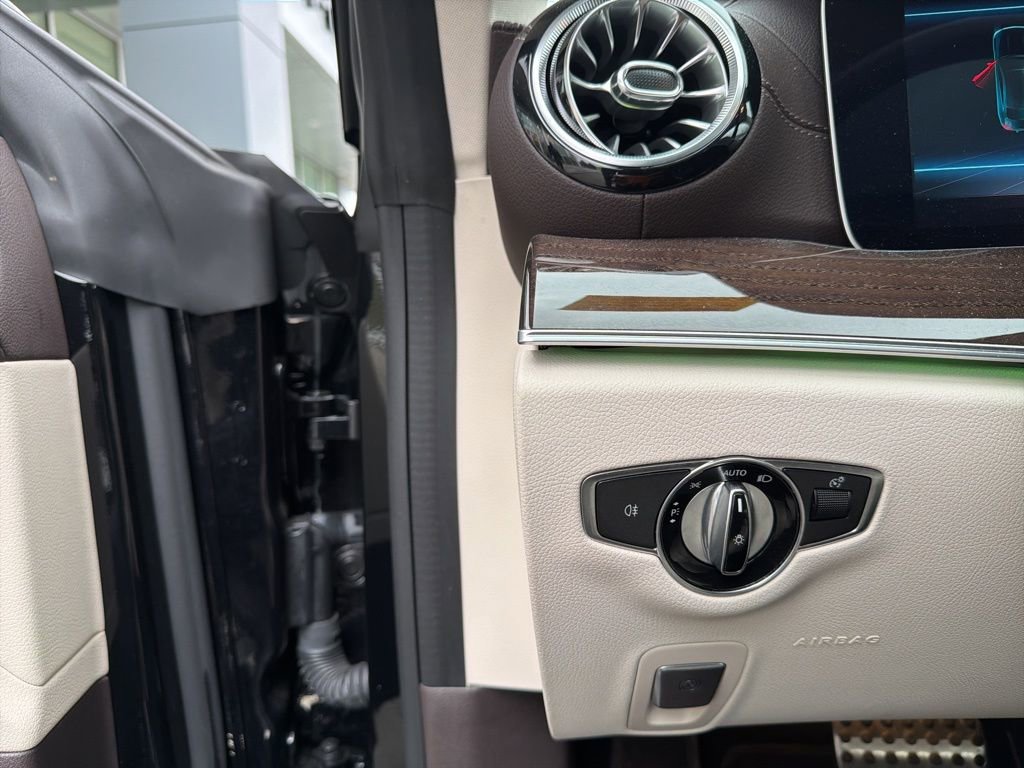 Used 2020 Mercedes-Benz E 450 4MATIC Coupe image 36