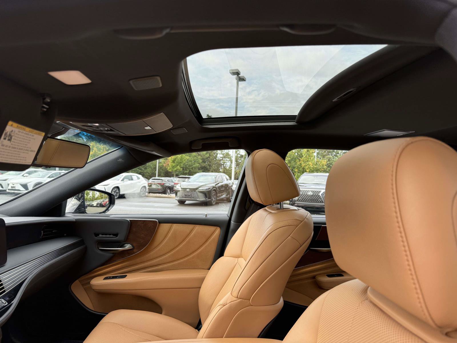 Used 2022 Lexus LS 500 AWD w/ Accessory Package (Z1) image 20