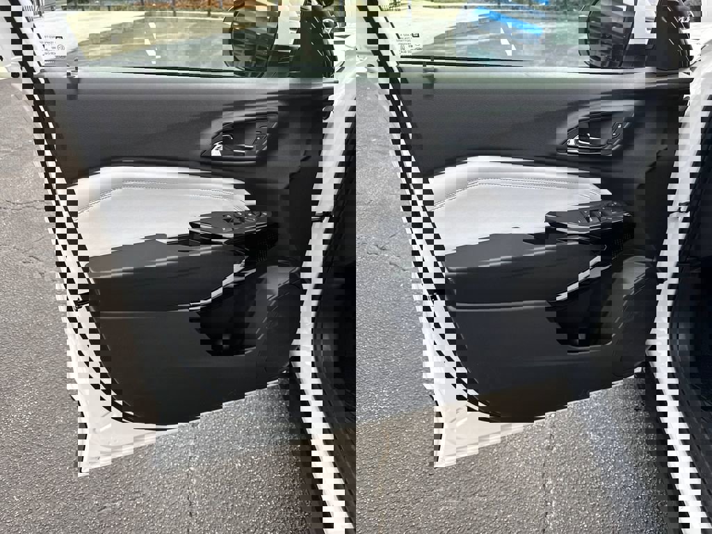 New 2026 Chevrolet Trax LT w/ Driver Confidence Package image 11