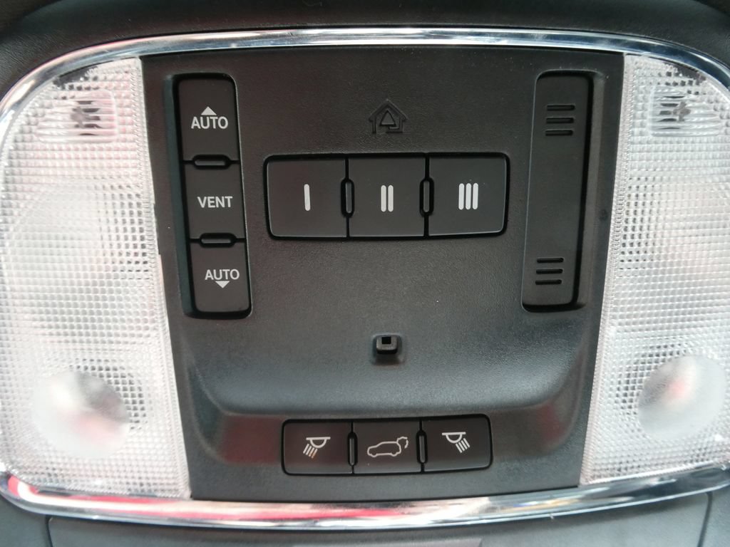 Used 2017 Jeep Grand Cherokee Limited 75th Anniversary AWD/4WD image 27