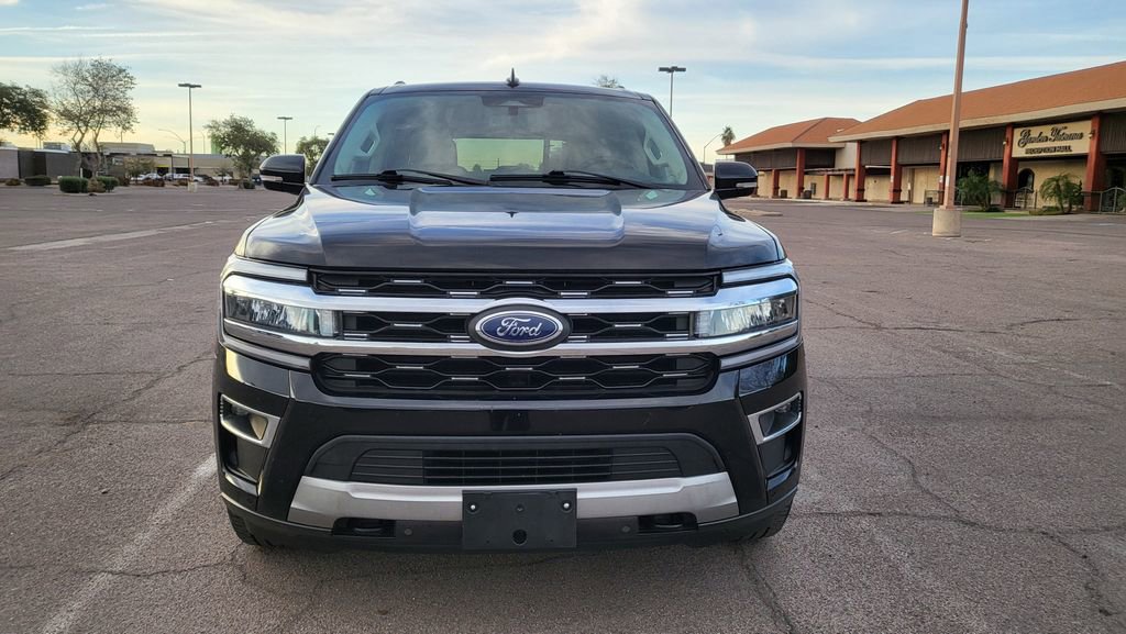 Used 2023 Ford Expedition Max Limited AWD/4WD image 3