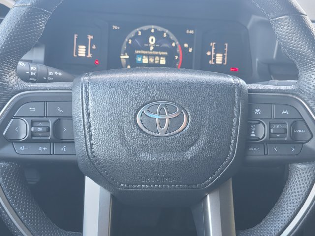 Used 2024 Toyota Tacoma SR5 AWD/4WD image 37