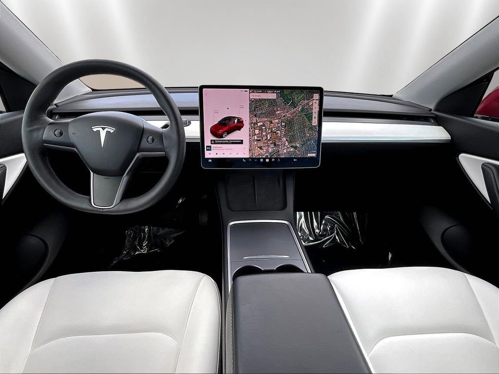 Used 2021 Tesla Model Y Long Range AWD/4WD image 7