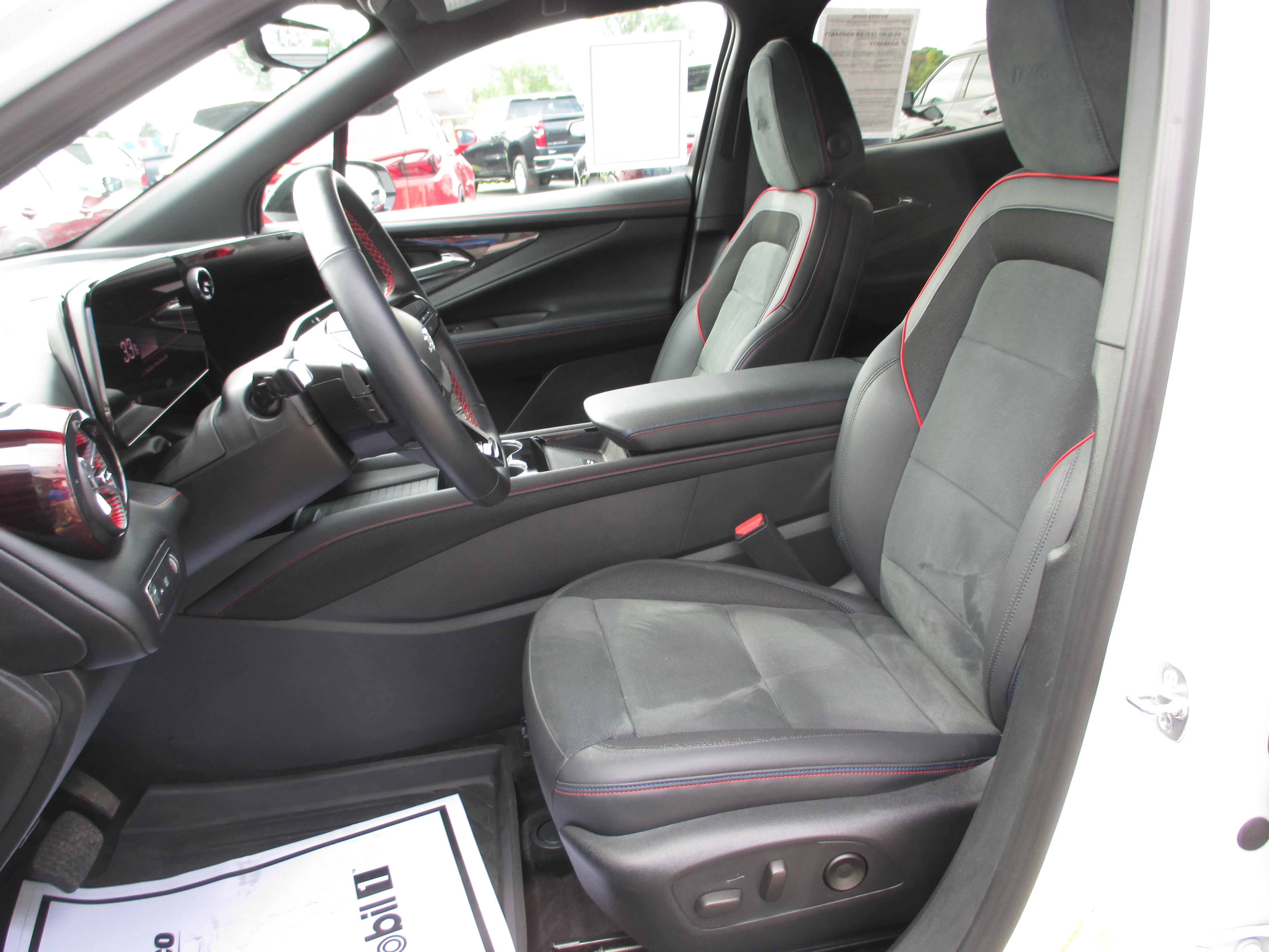 Used 2024 Chevrolet Blazer EV RS image 17