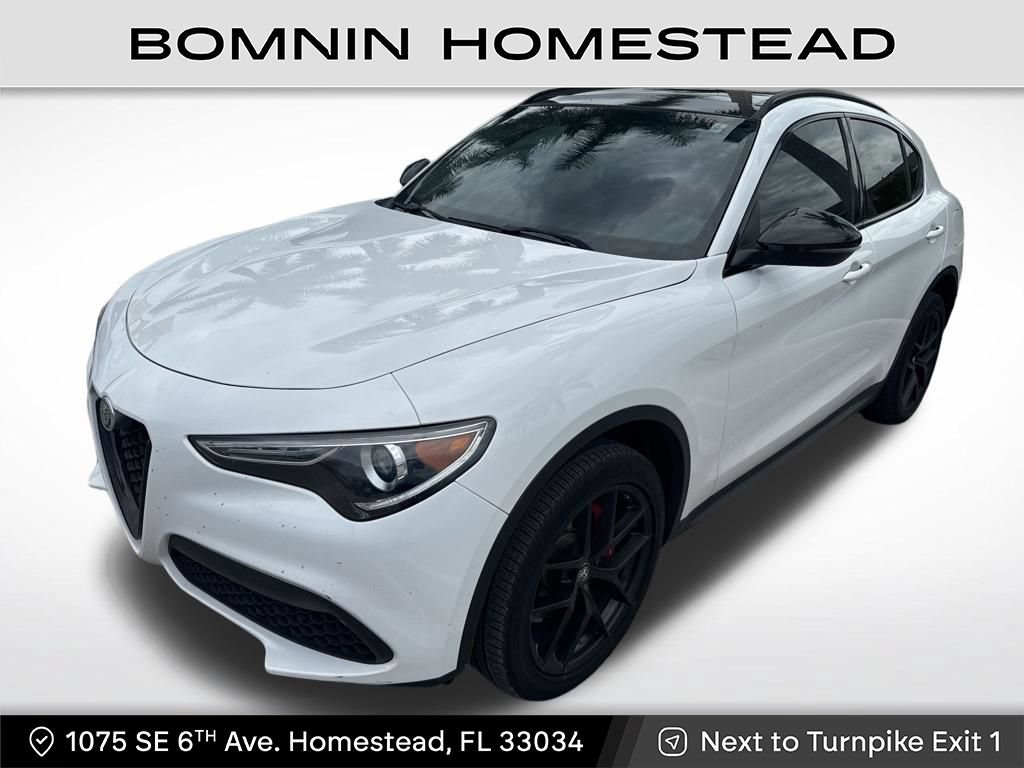 Used 2020 Alfa Romeo Stelvio w/ Nero Edizione RWD image 1