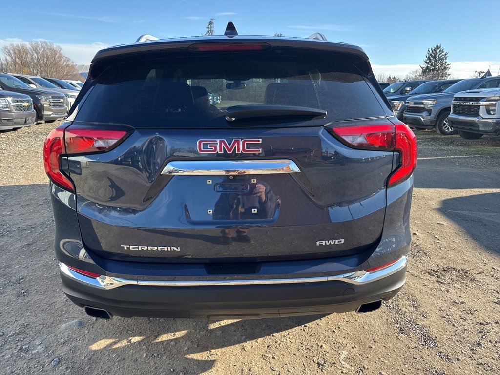 Used 2019 GMC Terrain SLT w/ Preferred Package image 4