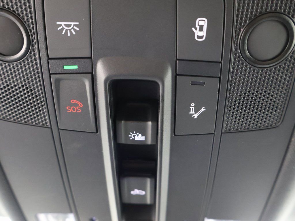 Certified 2025 Audi Q3 2.0T Premium w/ Convenience Package image 9