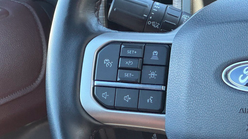 Used 2022 Ford Expedition Limited AWD/4WD image 23