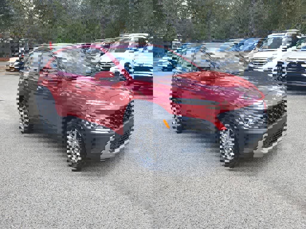 Used 2022 Hyundai Kona SE image 4