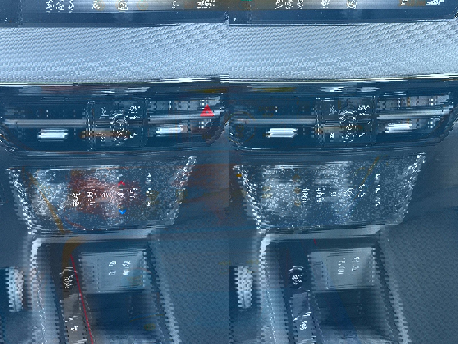 New 2026 Nissan Kicks SR image 29