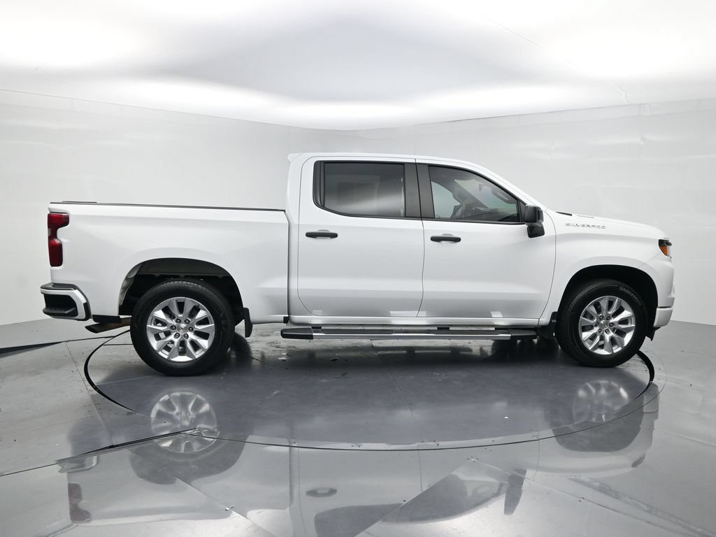 Used 2024 Chevrolet Silverado 1500 Custom RWD image 4