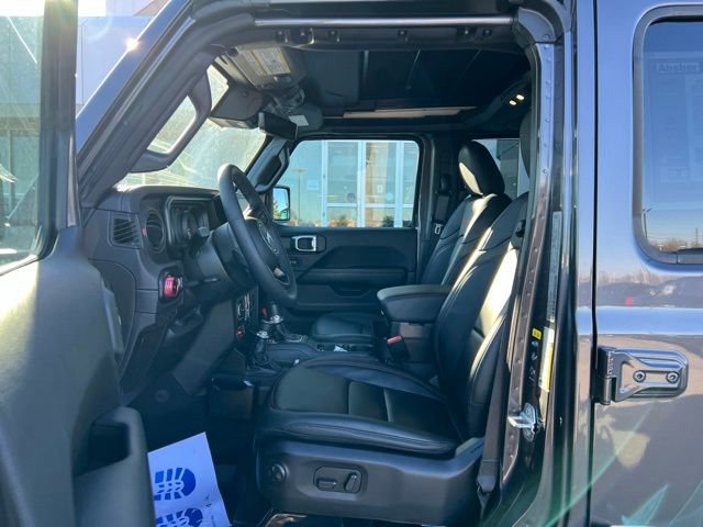 Used 2025 Jeep Wrangler Unlimited Rubicon w/ XTREMEE 35" Tire Package image 9