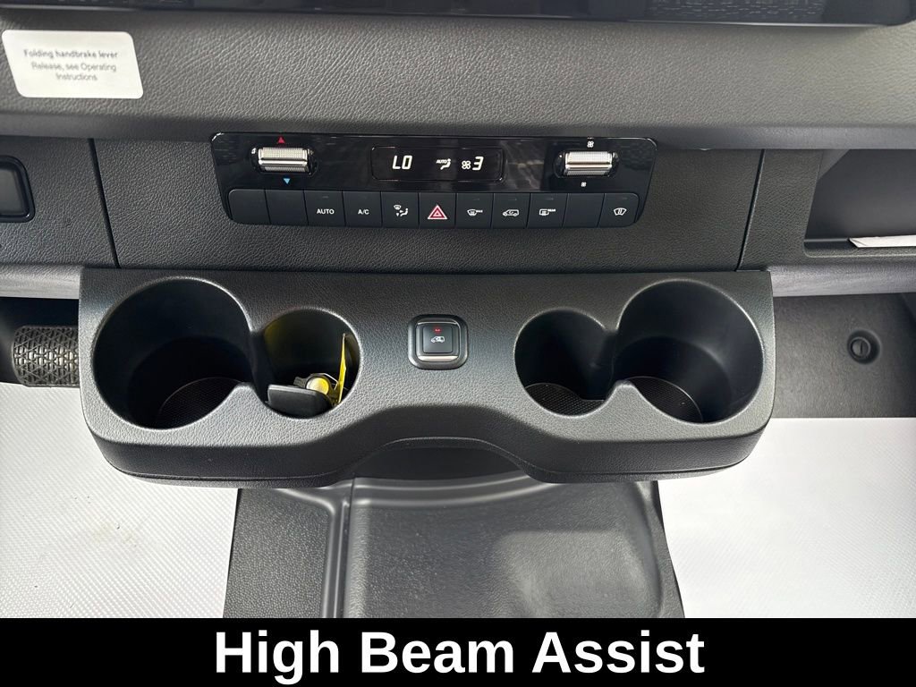 Used 2024 Mercedes-Benz Sprinter 3500 image 18