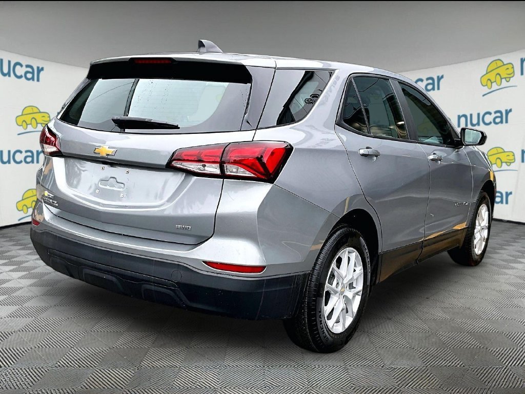 Used 2023 Chevrolet Equinox LS AWD/4WD image 6