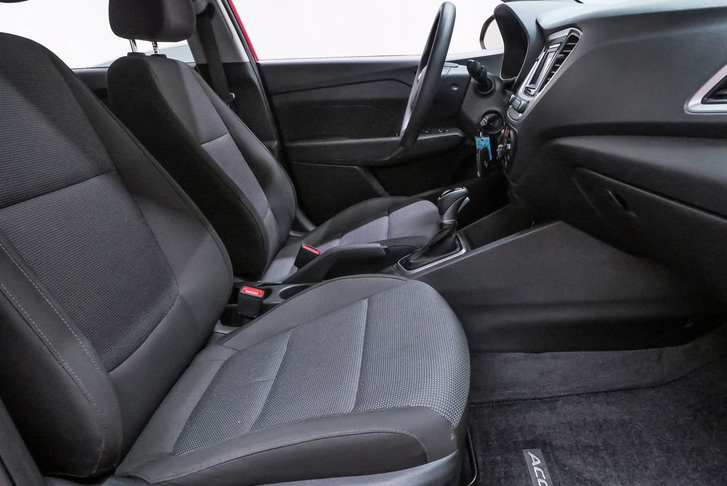 Certified 2022 Hyundai Accent SE FWD image 13