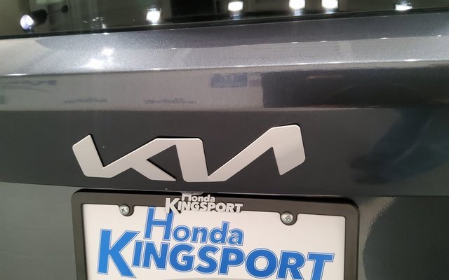 Used 2023 Kia Sorento LX image 42