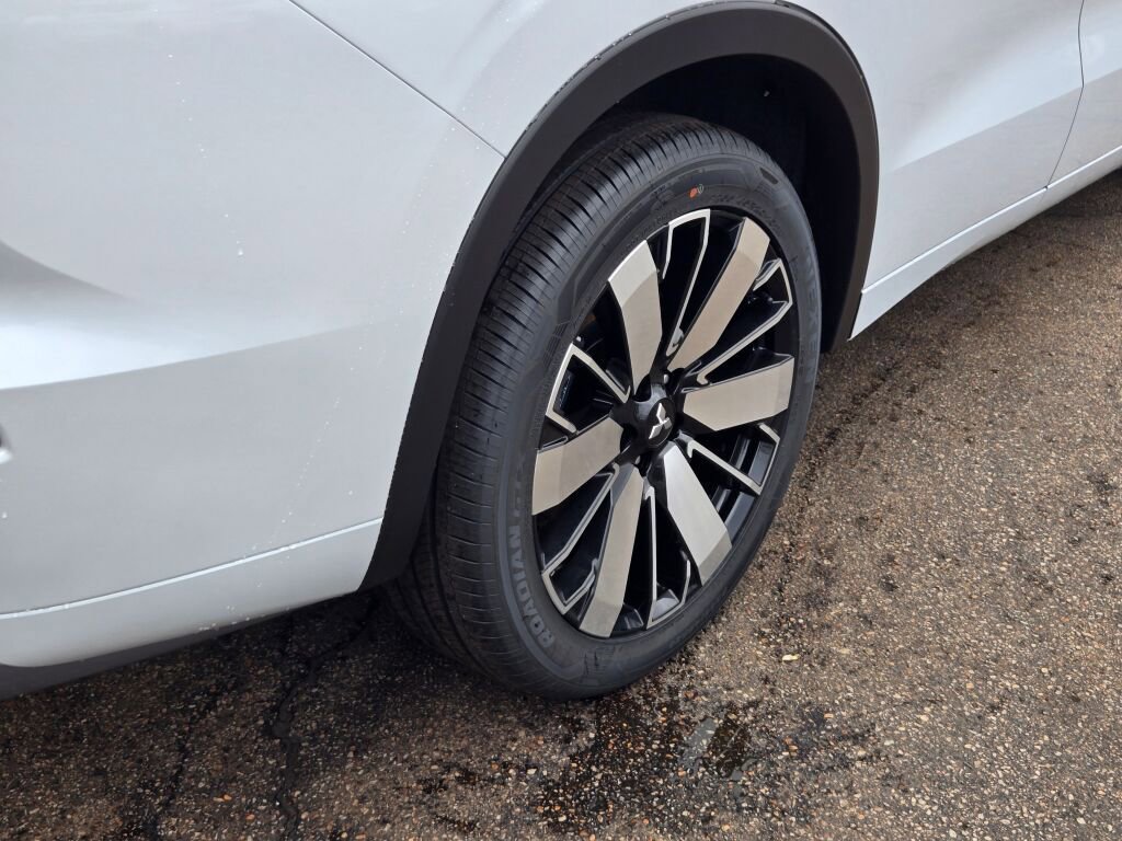 New 2026 Mitsubishi Outlander SEL AWD/4WD image 11