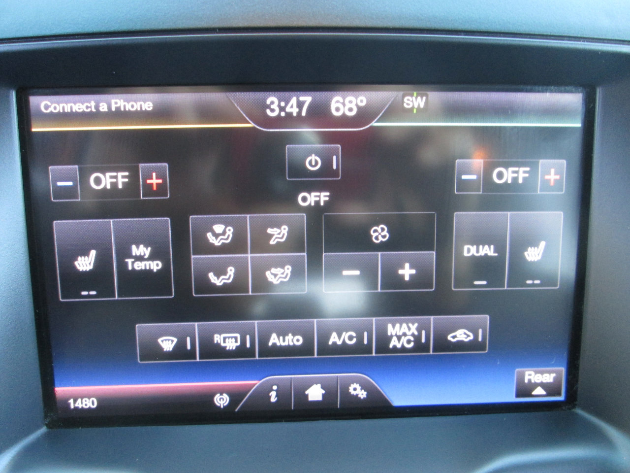 Used 2013 Ford Explorer XLT image 23