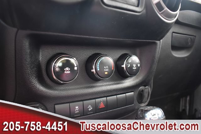 Used 2014 Jeep Wrangler Sport w/ Quick Order Package 24S AWD/4WD image 31