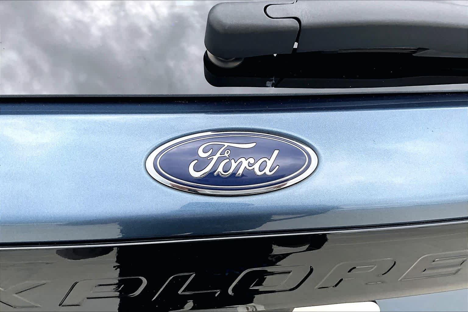 Used 2020 Ford Explorer ST w/ ST Street Pack AWD/4WD image 10