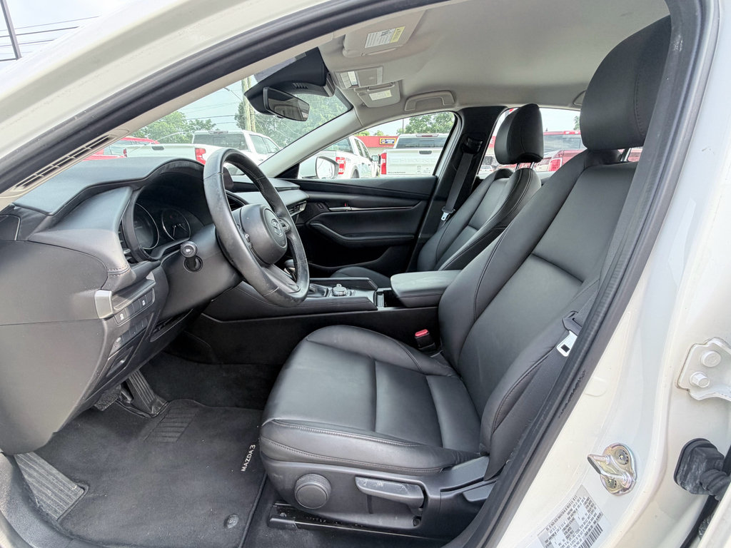 Used 2022 MAZDA MAZDA3 s FWD image 17