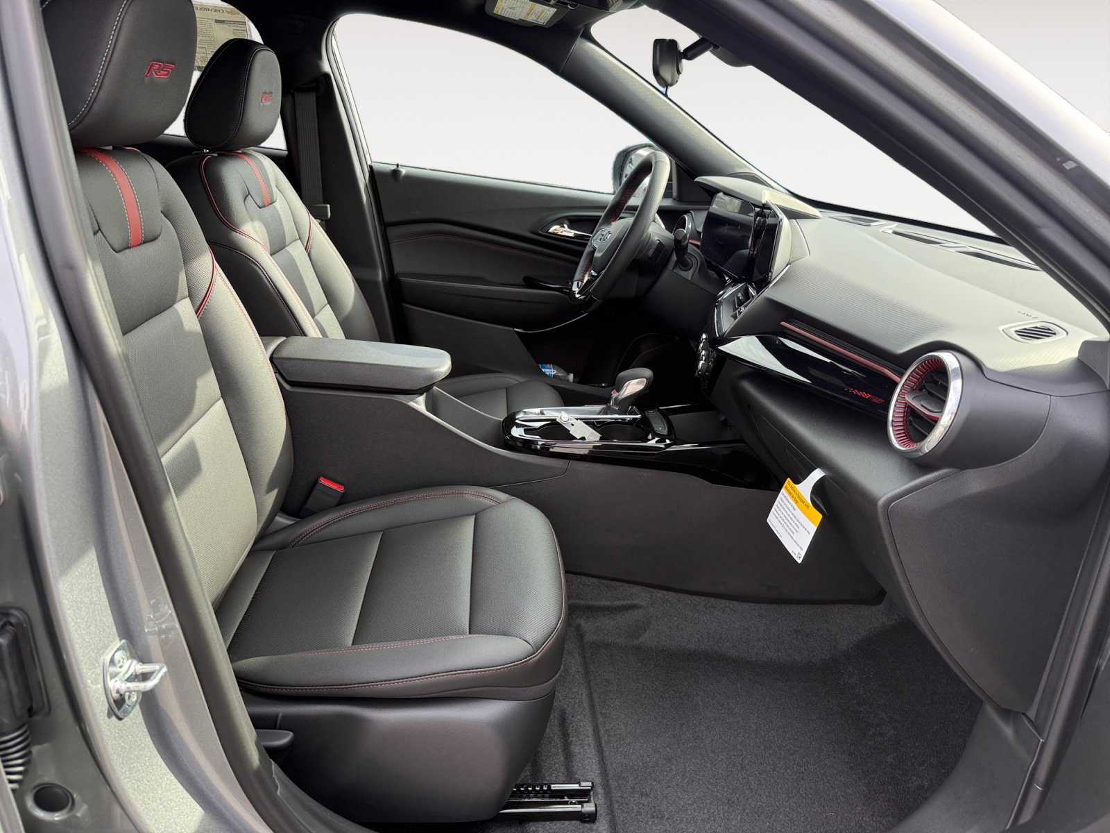 New 2026 Chevrolet Trax RS w/ Driver Confidence Package FWD image 19