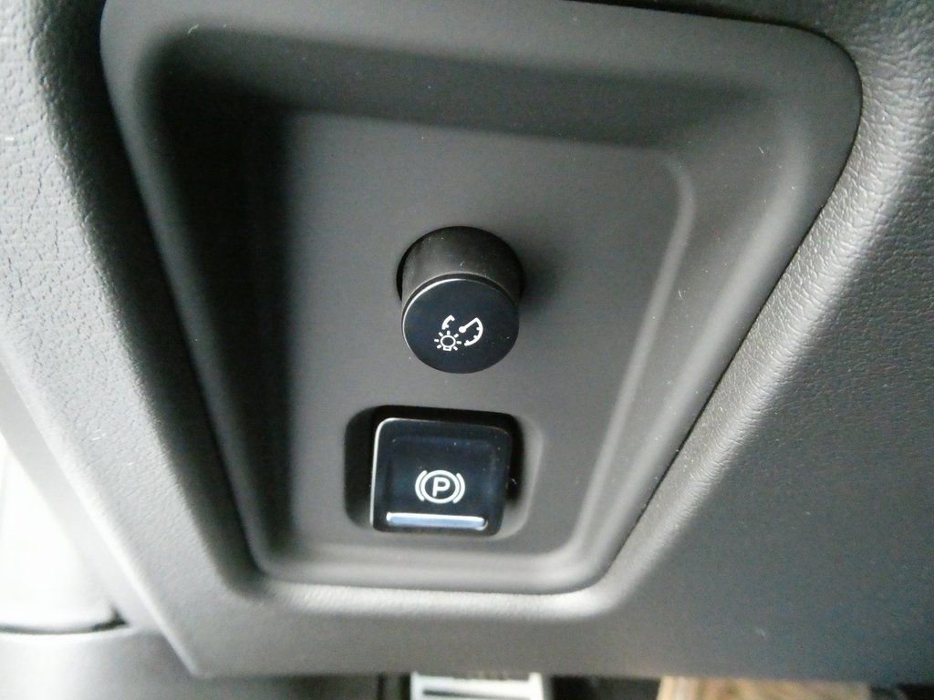 New 2026 Chevrolet Corvette Stingray Coupe w/ Battery Protection Package image 23