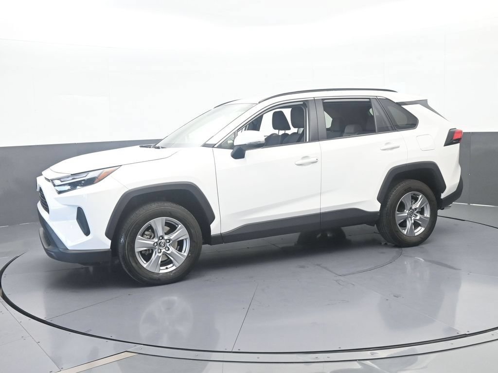 Used 2024 Toyota RAV4 XLE AWD/4WD video 2