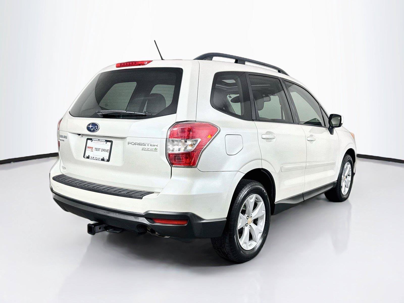 Used 2015 Subaru Forester 2.5i Premium AWD/4WD image 2