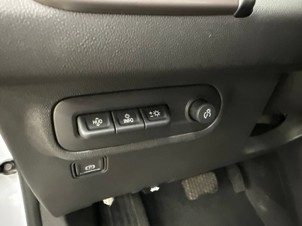 Used 2023 GMC Terrain AT4 w/ Tech Package AWD/4WD image 23