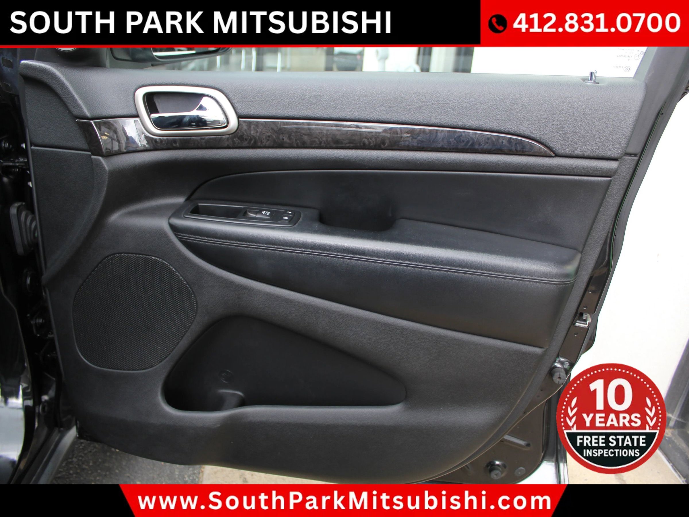 Used 2012 Jeep Grand Cherokee Laredo AWD/4WD image 15
