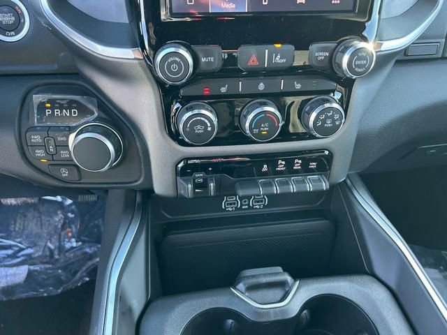 New 2026 RAM 1500 Big Horn AWD/4WD image 19