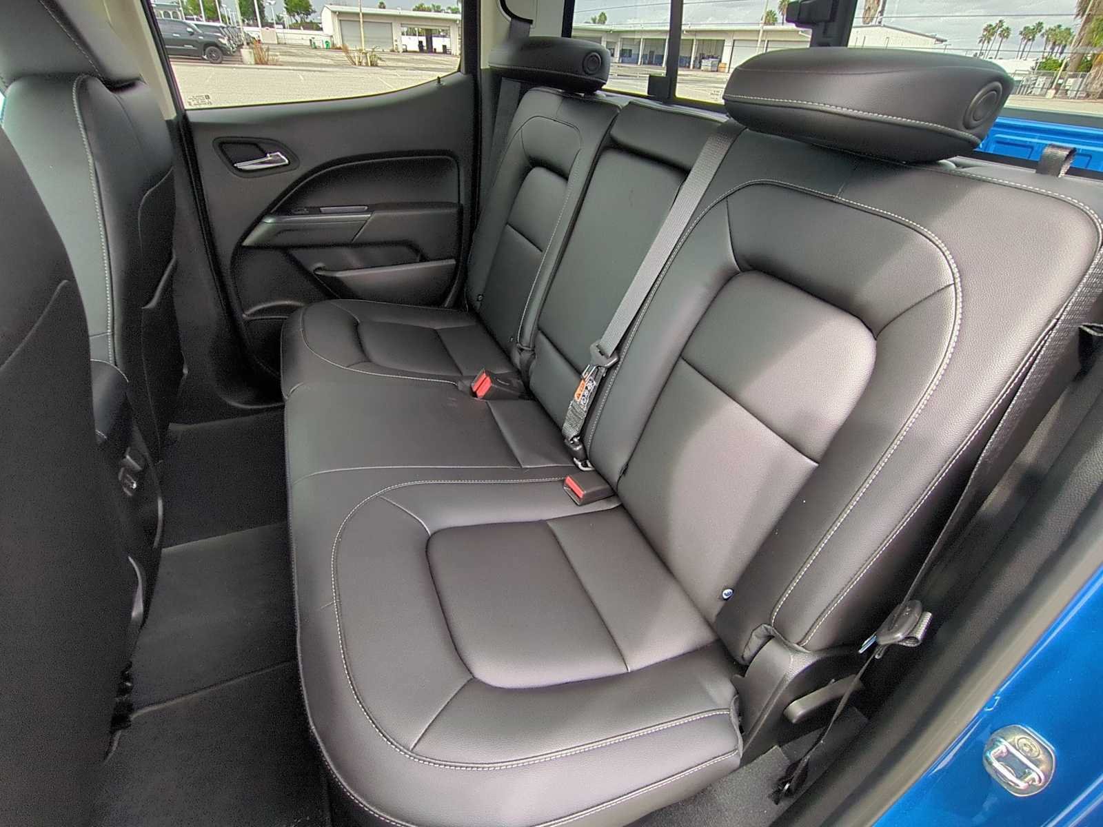Used 2022 Chevrolet Colorado LT w/ Luxury Package AWD/4WD image 23