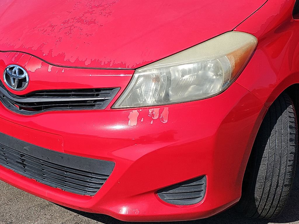 Used 2012 Toyota Yaris L image 29