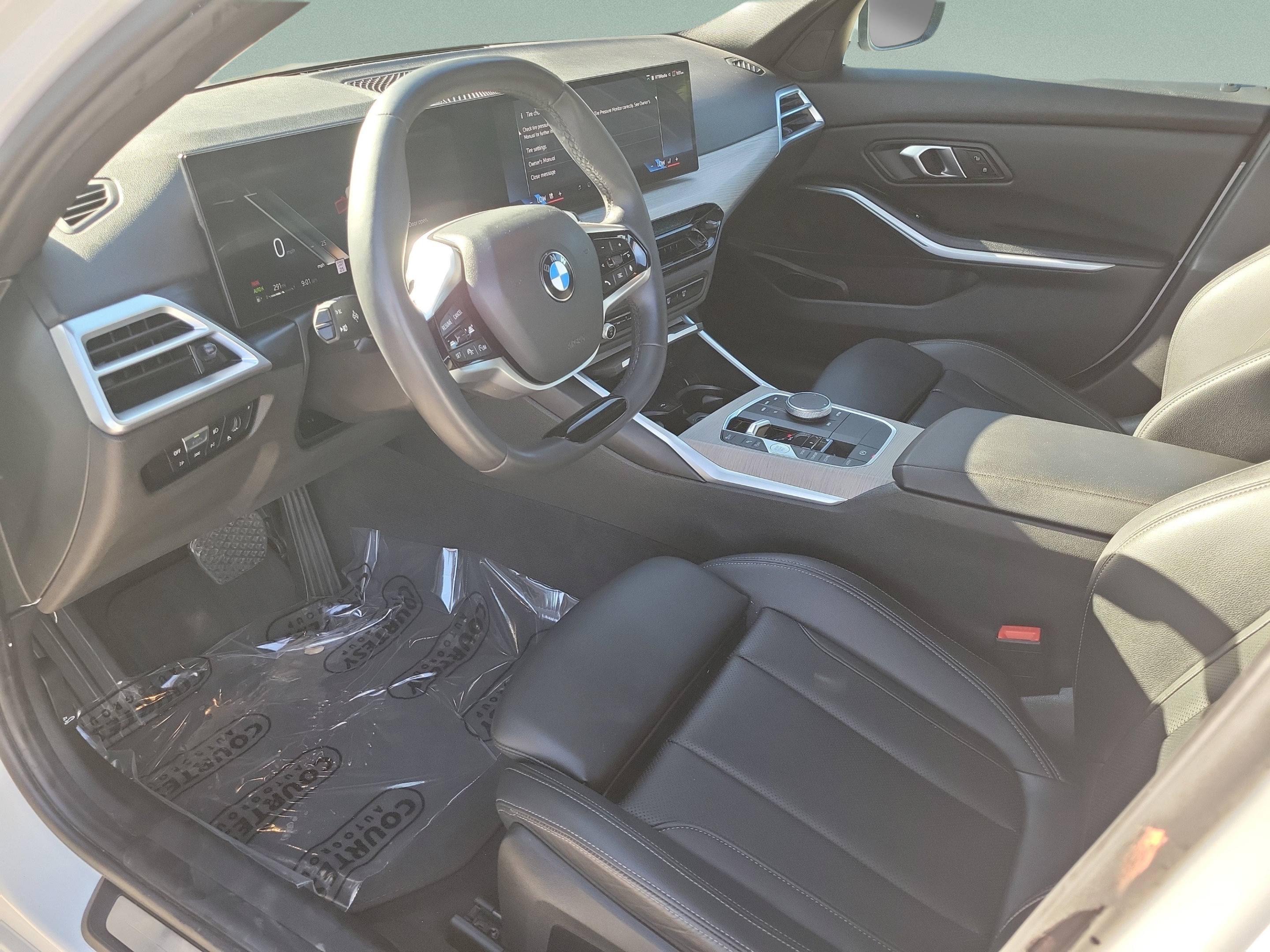 Used 2025 BMW 330i Sedan RWD image 16