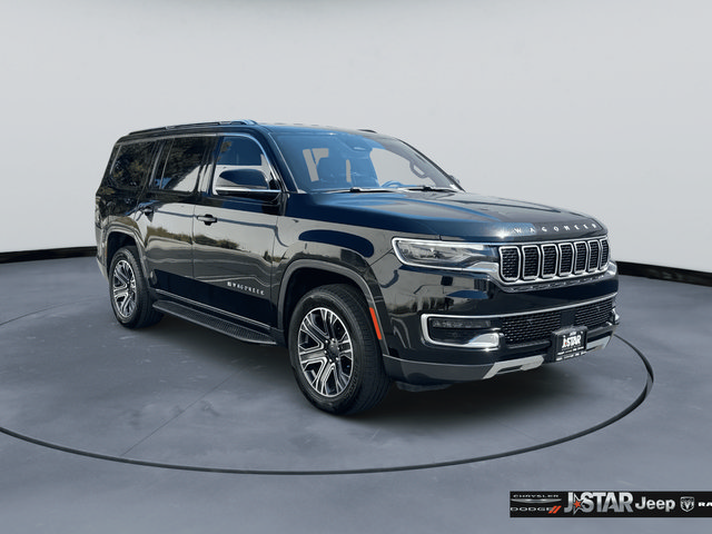 Used 2022 Jeep Wagoneer Series III AWD/4WD image 3