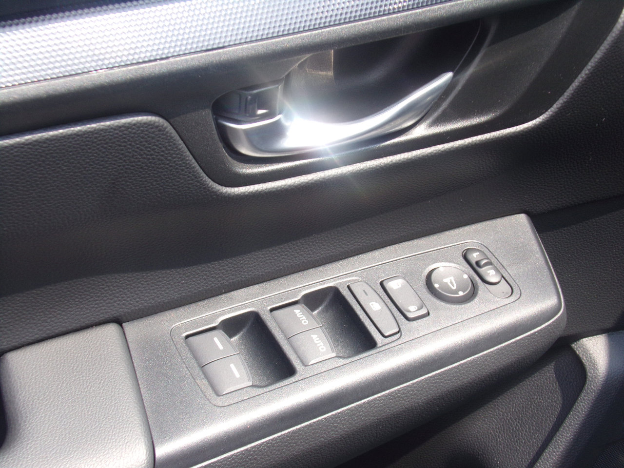 Used 2024 Honda CR-V Sport image 13