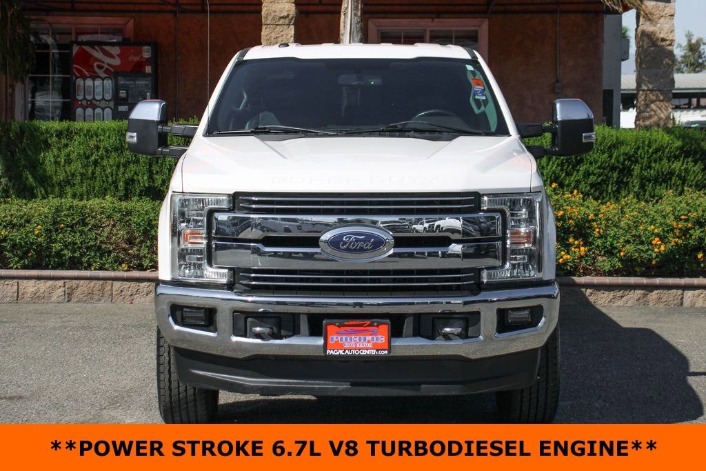 Used 2017 Ford F250 Lariat w/ Chrome Package image 3