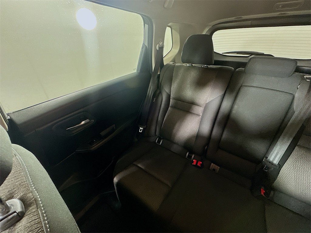 Used 2024 Nissan Rogue SV image 12