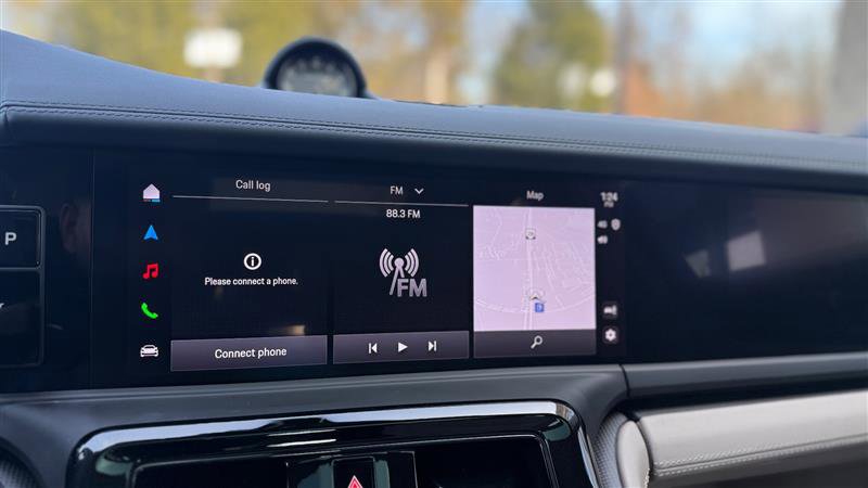 Used 2025 Porsche Panamera 4 image 34