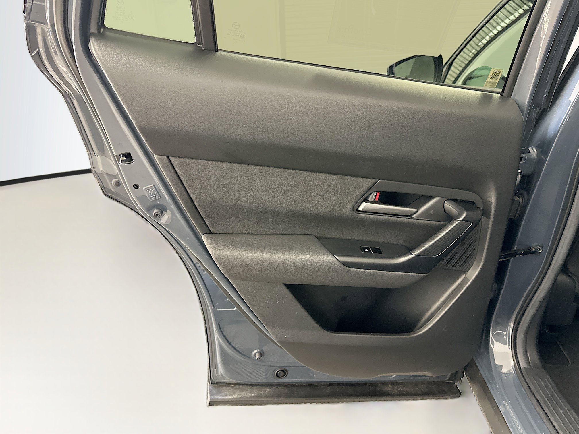 Used 2025 MAZDA CX-50 AWD 2.5 Hybrid w/ Premium Pkg image 28