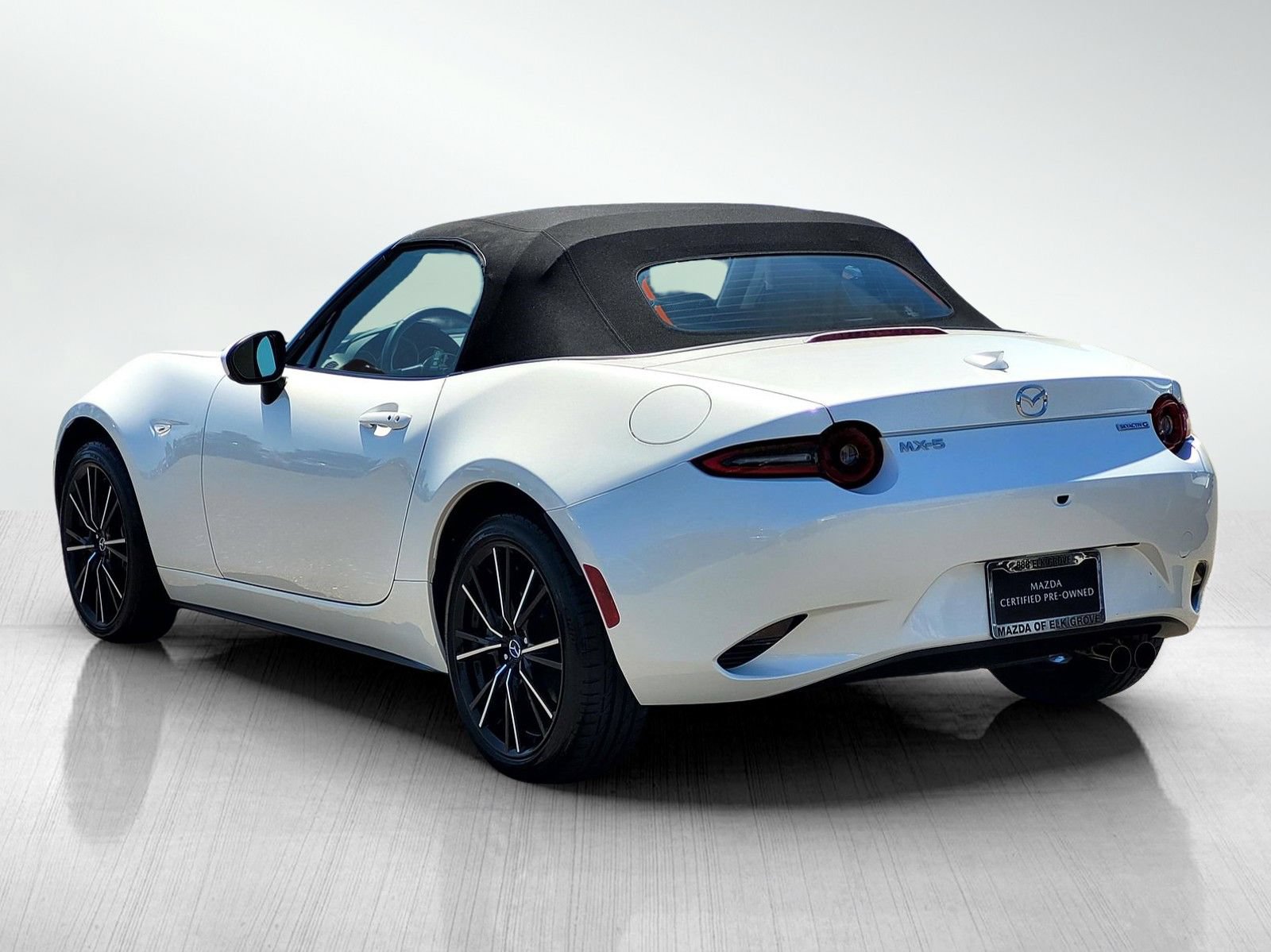 Certified 2025 MAZDA MX-5 Miata Grand Touring RWD image 9