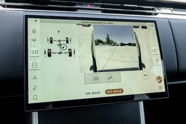 New 2026 Land Rover Range Rover SE AWD/4WD image 31