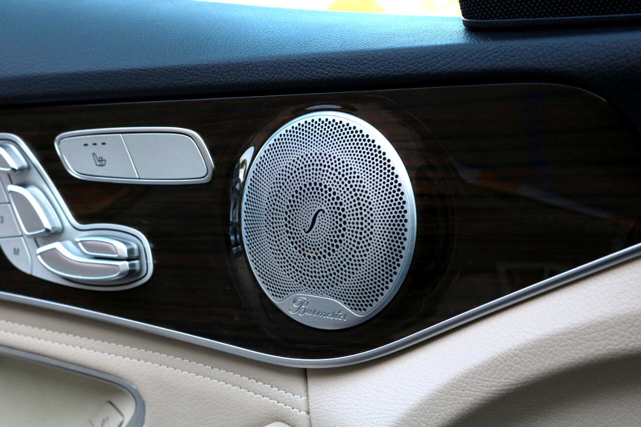 Used 2015 Mercedes-Benz C 300 4MATIC Sedan image 29