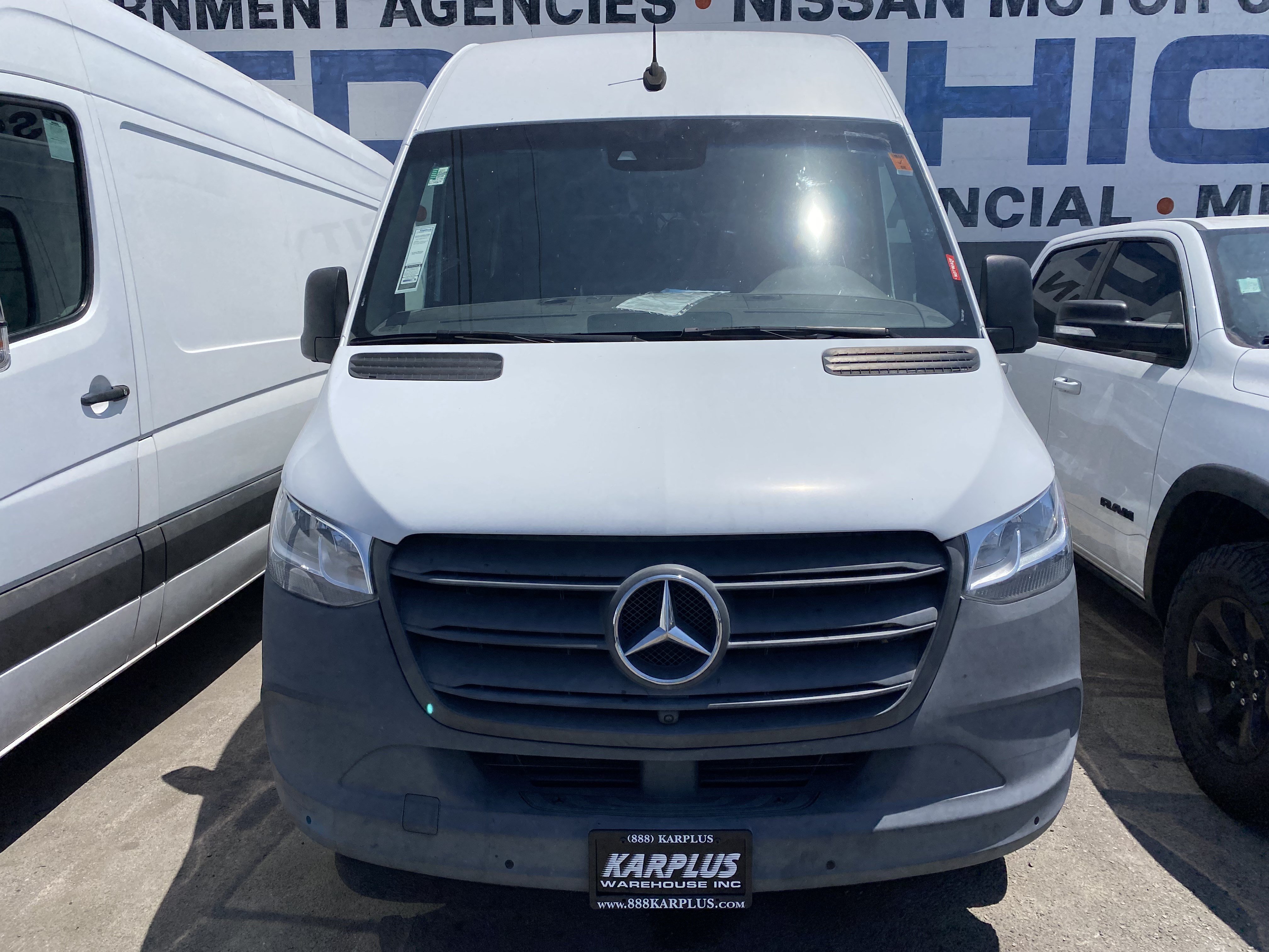 Used 2021 Mercedes-Benz Sprinter 2500 w/ Premium Plus Package image 3