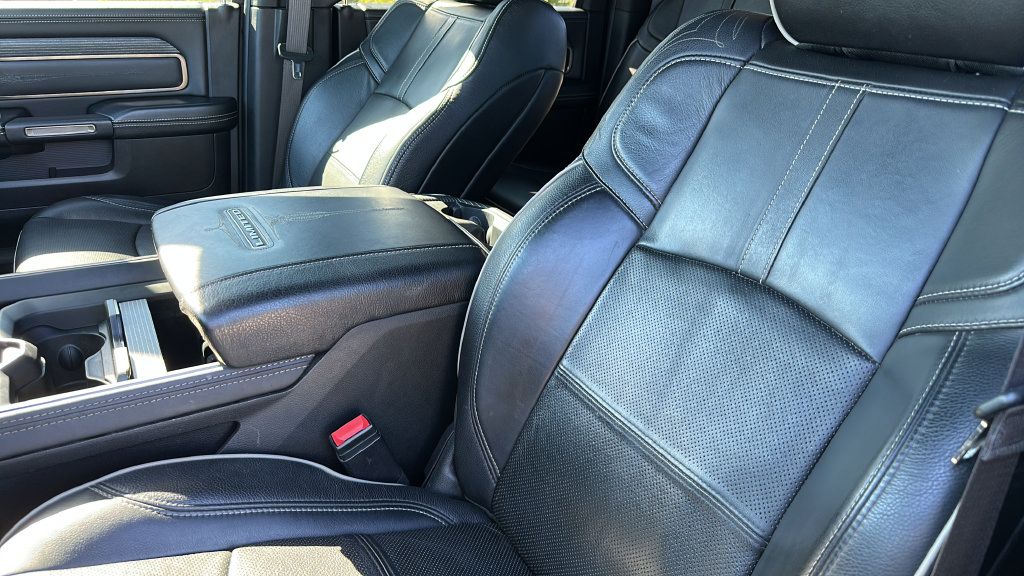 Used 2019 RAM 3500 Limited w/ Max Tow Package AWD/4WD image 21
